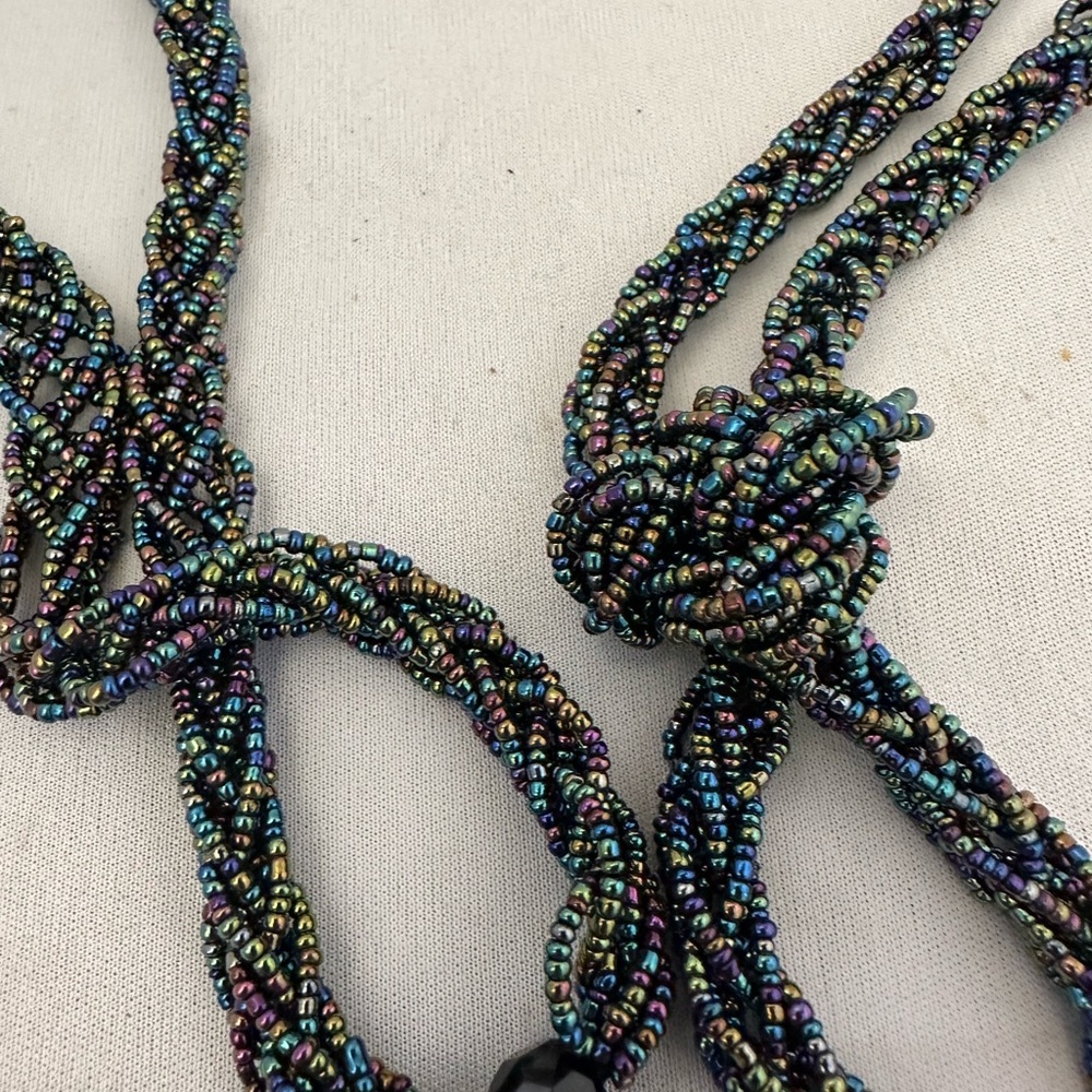 Long braided peacock glass seed bead necklace in continuous loop - Picture 5 of 5